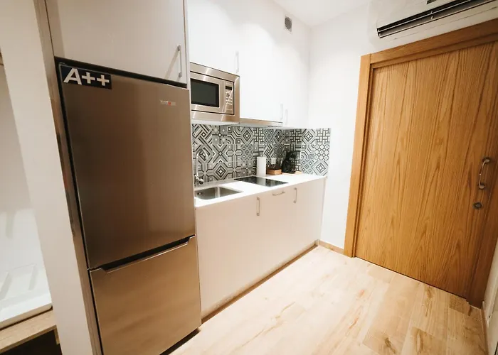 Berrueta , Plaza Mayor By Albany *